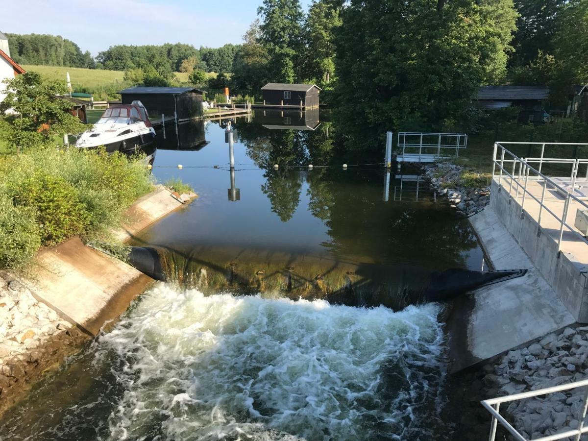 Ferienhaus Im Fischersteig Wustrow  Bagian luar foto